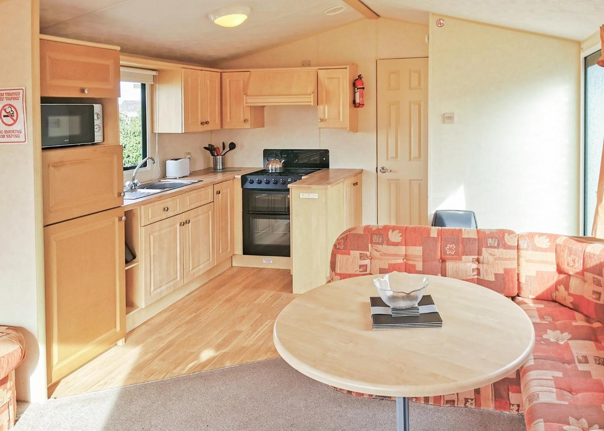 Grondre Holiday Park Clynderwen Rum bild